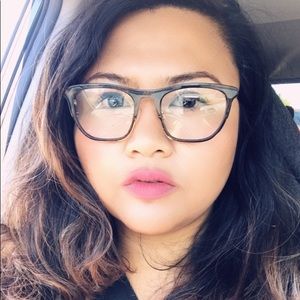 Meet your Posher, Aileen
